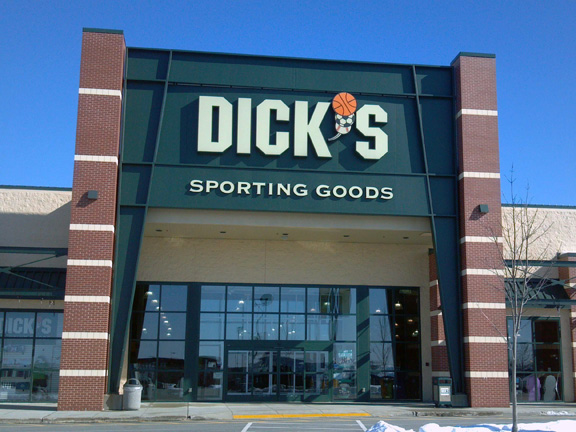 DICK'S Sporting Goods Store in Augusta, ME | 244