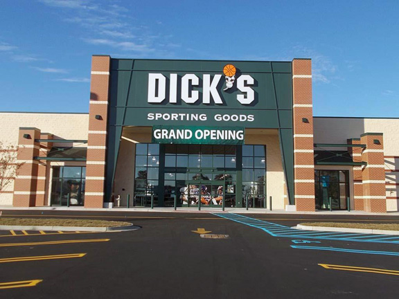 Store front of DICK'S Sporting Goods store in Monroe, LA