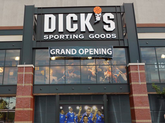 Store front of DICK'S Sporting Goods store in West Nyack, NY