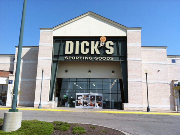 Store front of DICK'S Sporting Goods store in Olathe, KS