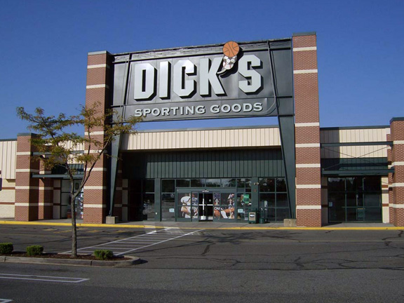 Store front of DICK'S Sporting Goods store in East Brunswick, NJ