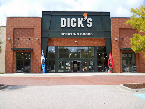Store front of DICK'S Sporting Goods store in Charleston, SC
