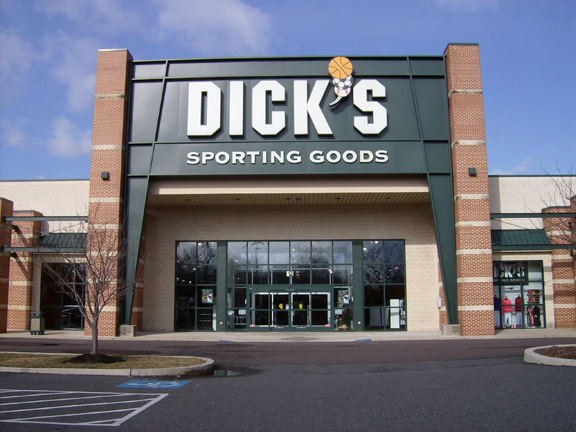 Store front of DICK'S Sporting Goods store in Pottstown, PA