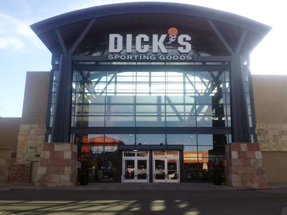 Store front of DICK'S Sporting Goods store in Littleton, CO