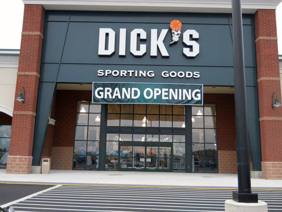 Store front of DICK'S Sporting Goods store in West Chesterfield, VA