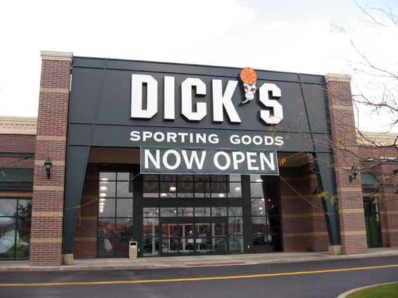 Store front of DICK'S Sporting Goods store in Orchard Park, NY