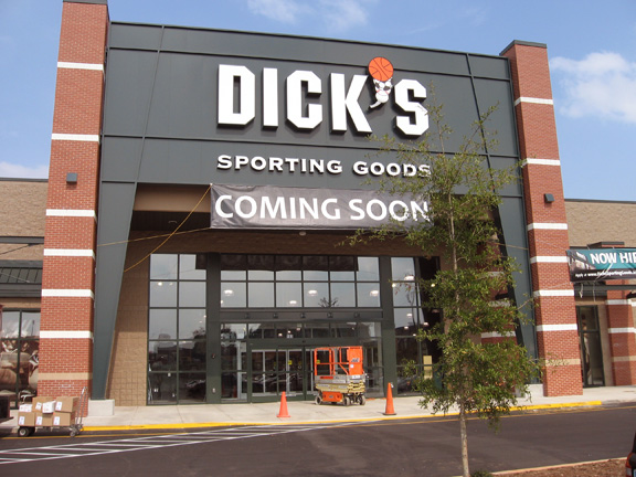 Store front of DICK'S Sporting Goods store in Anderson, SC