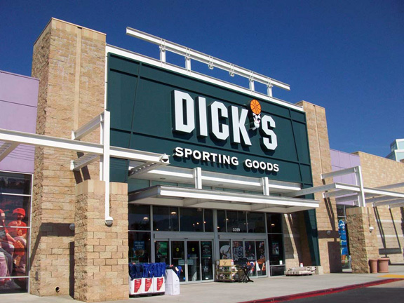 Store front of DICK'S Sporting Goods store in Pasadena, CA